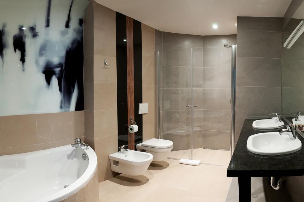 Hotel Piano Lublin Room photo