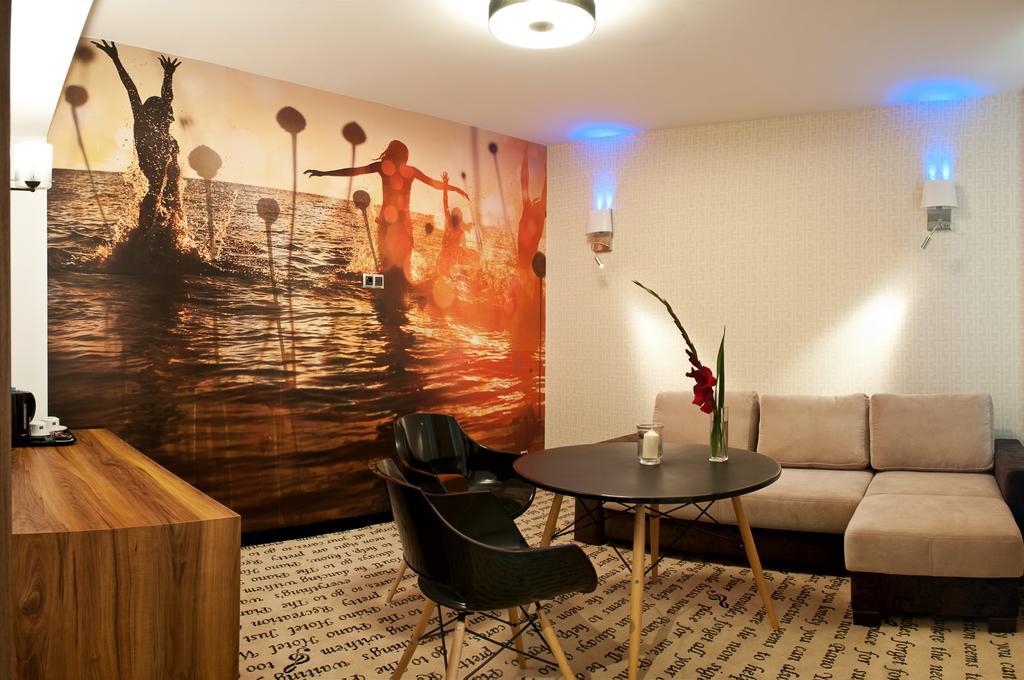 Hotel Piano Lublin Room photo